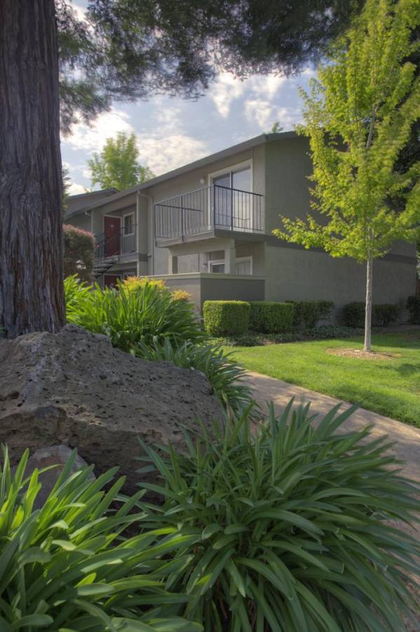 Summer Hills 5900 Sperry Dr, Citrus Heights, CA 95621 Apartment For