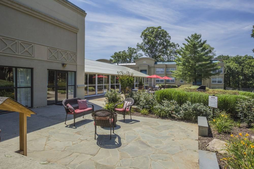 Apartment for rent at Stuart Woods, 140 Laurel Way, Herndon, VA 20170