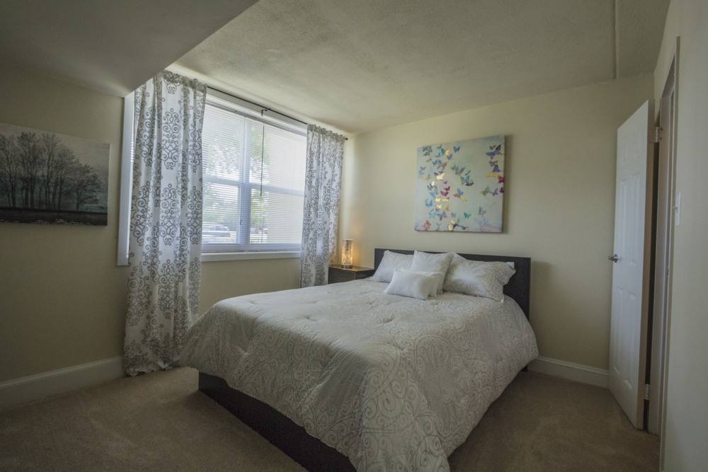 Apartment for rent at Stuart Woods, 140 Laurel Way, Herndon, VA 20170