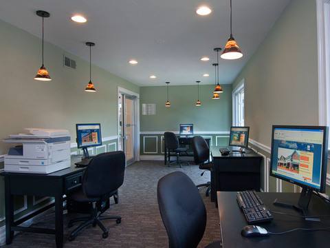 Apartment for rent at Stuart Woods, 140 Laurel Way, Herndon, VA 20170