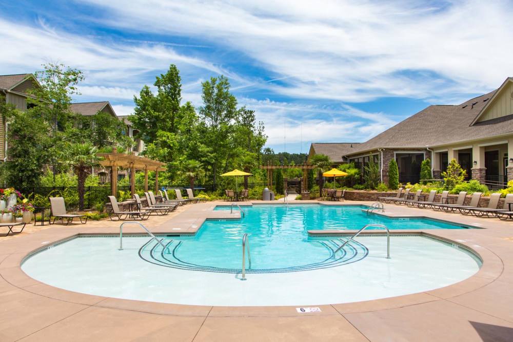 Apartment for rent at The Oxmoor, 2850 Venice Rd SW, Birmingham, AL 35211