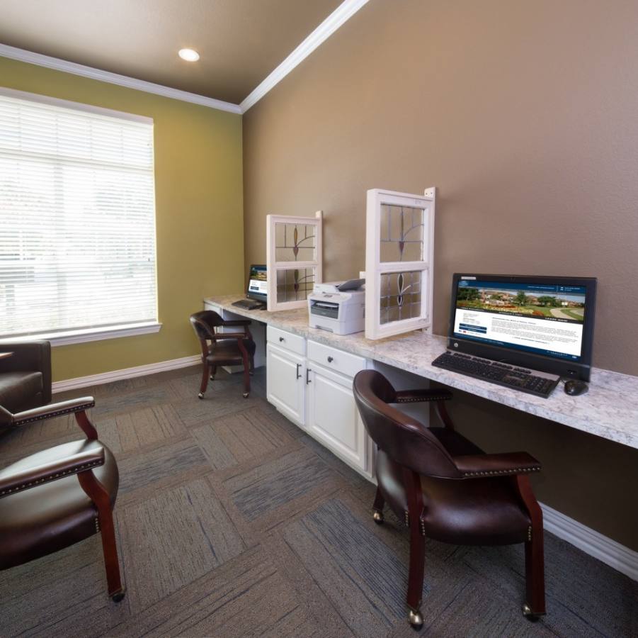 Townhouse for rent at Towns of Chapel Hill, 6201 Chapel Hill Blvd, Plano, TX 75093