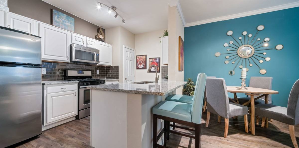 Townhouse for rent at Towns of Chapel Hill, 6201 Chapel Hill Blvd, Plano, TX 75093