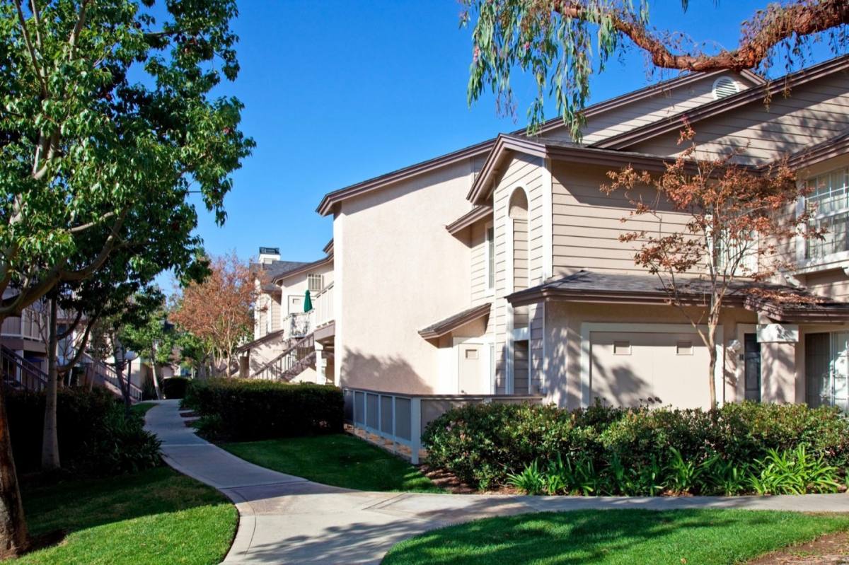 Townhouse for rent at The Highlands, 31872 Joshua Dr, Trabuco Canyon, CA 92679