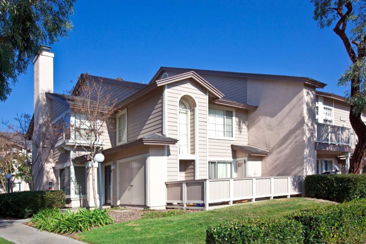 Townhouse for rent at The Highlands, 31872 Joshua Dr, Trabuco Canyon, CA 92679