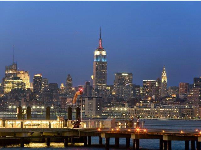 Townhouse for rent at Windsor at Liberty House, 115 Morris St, Jersey City, NJ 07302