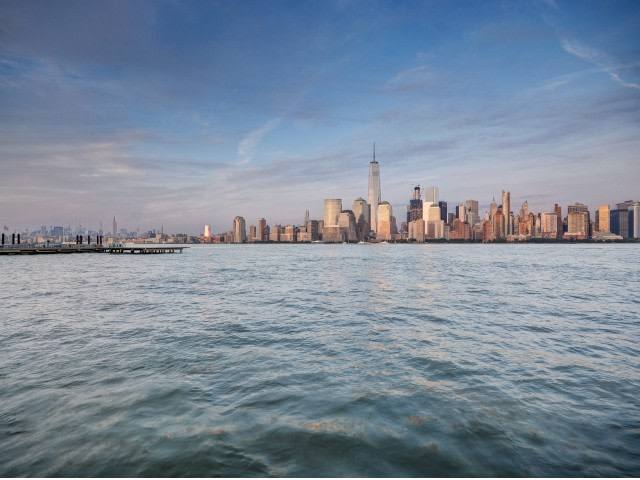Townhouse for rent at Windsor at Liberty House, 115 Morris St, Jersey City, NJ 07302