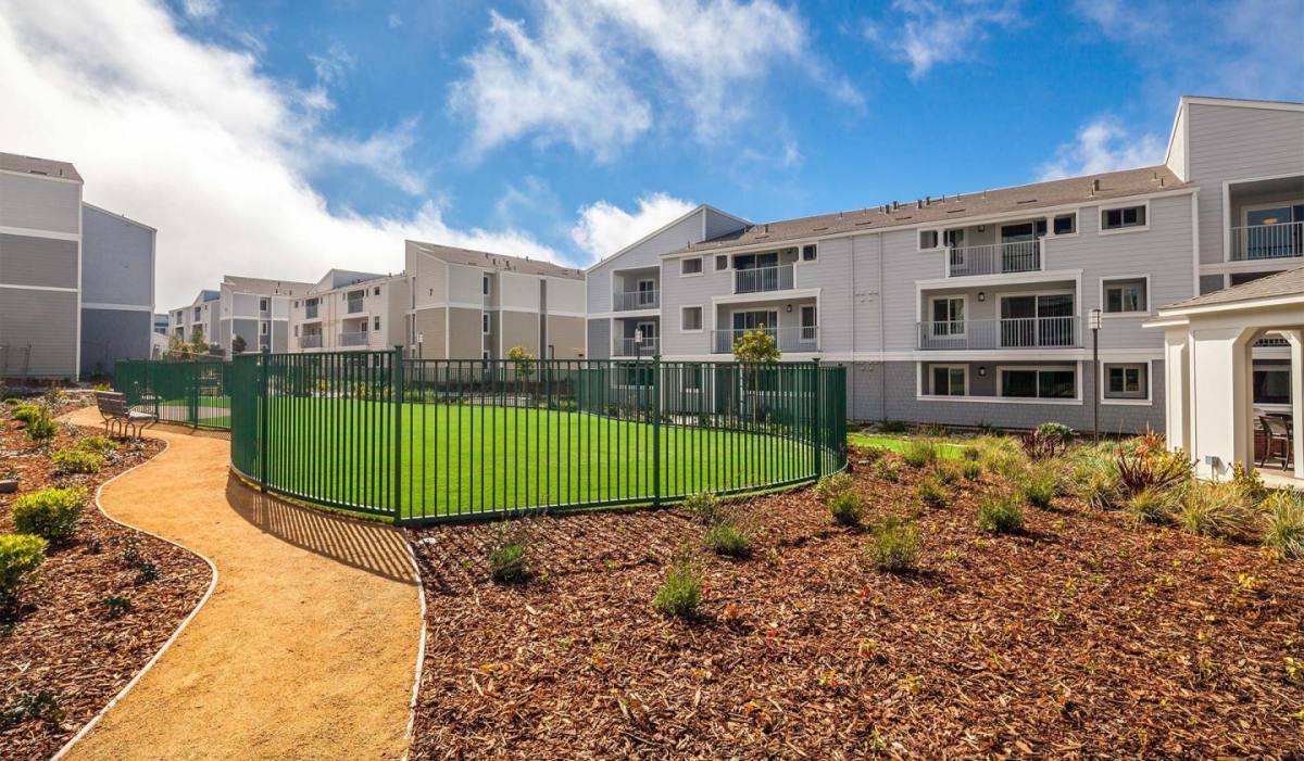 Apartment for rent at Pacific Bay Vistas, 2 Pacific Bay Circle, San Bruno, CA 94066