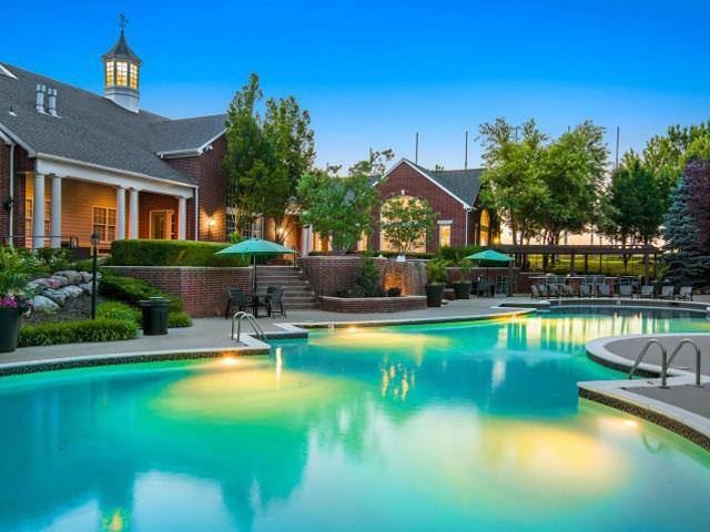 Apartment for rent at Cambridge Square, 10701 Ash St, Leawood, KS 66211