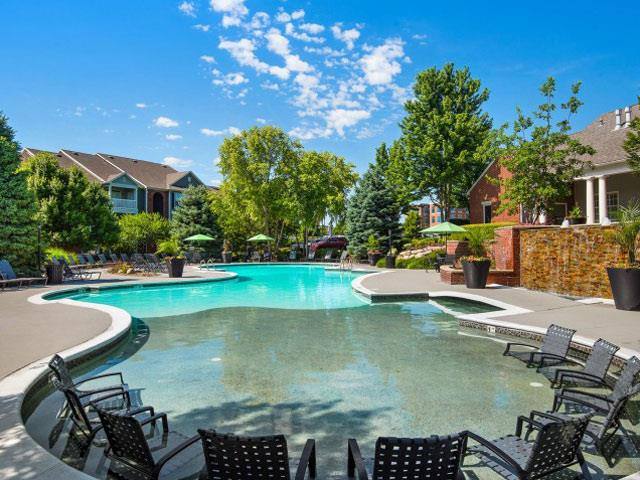 Apartment for rent at Cambridge Square, 10701 Ash St, Leawood, KS 66211
