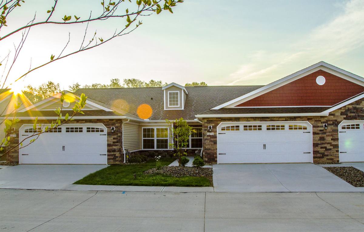 Apartment for rent at Redwood Sylvania, 3017 Coffeetree Lane, Sylvania, OH 43560