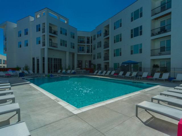 Apartment for rent at 801 Polaris Parkway, Columbus, OH 43240