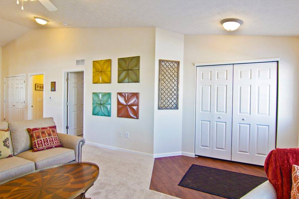 Apartment for rent at Redwood Dublin, 5464 Eagle River Dr, Dublin, OH 43016
