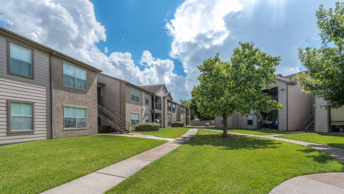 Apartment for rent at College View, 3333 Luella Blvd, La Porte, TX 77571