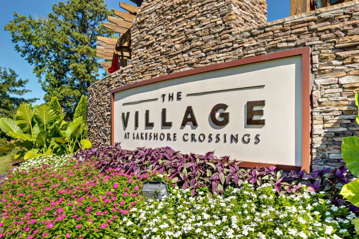 Apartment for rent at The Village at Lakeshore, 251 London Parkway, Birmingham, AL 35211
