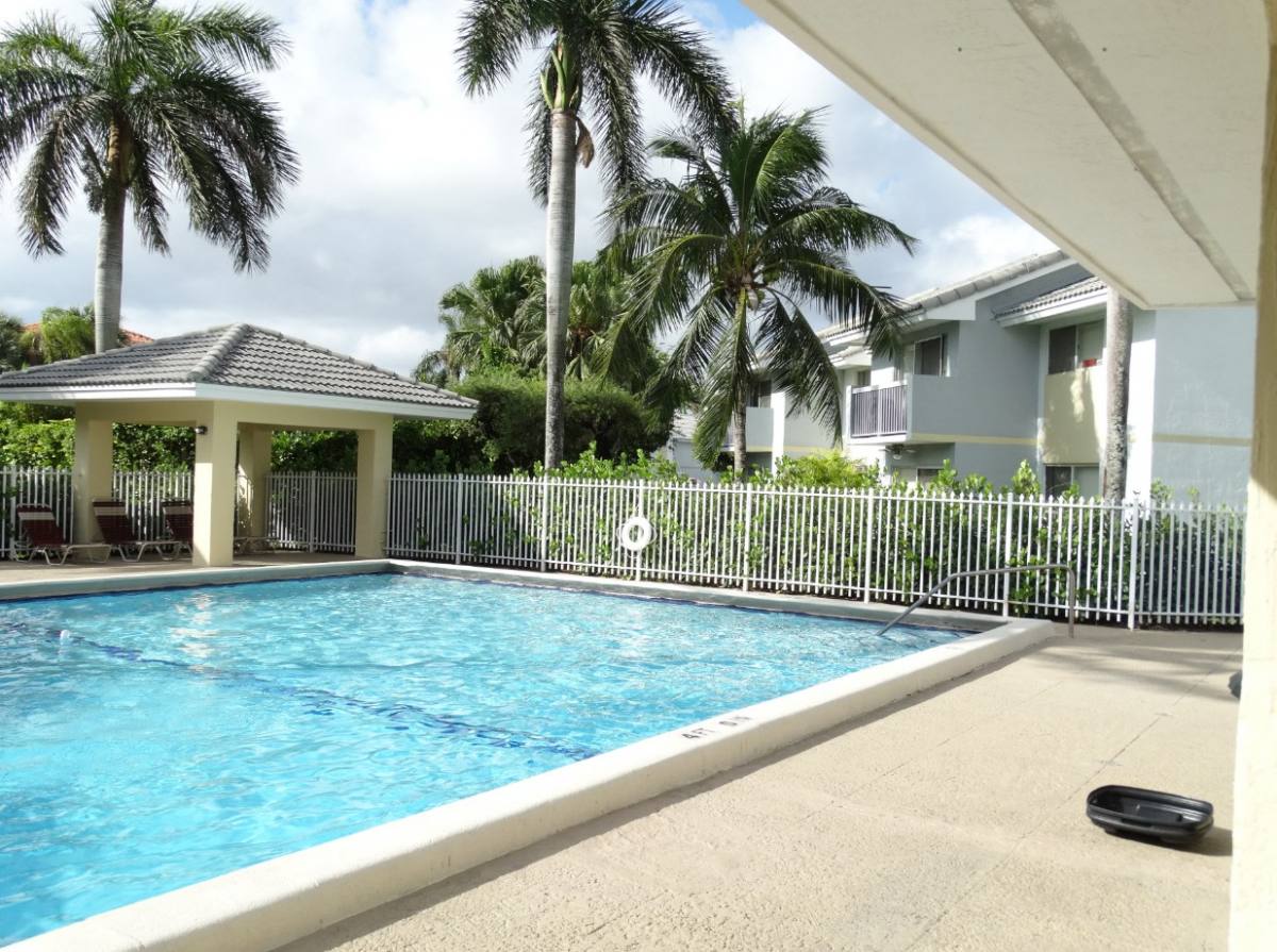 Apartment for rent at 7 West, 11325 NW 7th St, Miami, FL 33172