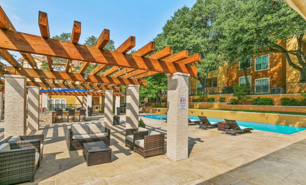 Apartment for rent at Rancho Mirage, 1200 Hidden Ridge, Irving, TX 75038