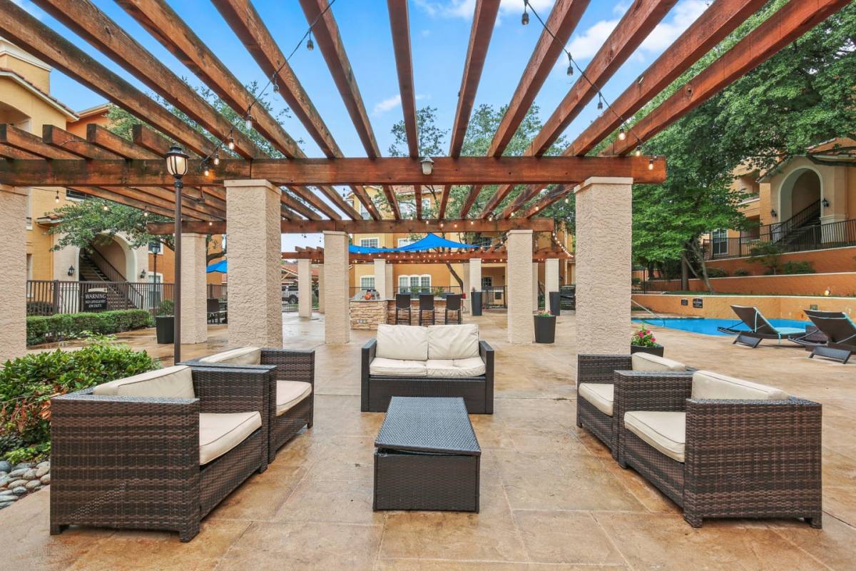 Apartment for rent at Rancho Mirage, 1200 Hidden Ridge, Irving, TX 75038