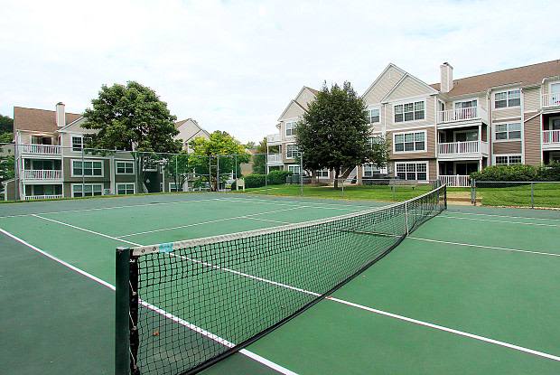 Apartment for rent at The Elms at Oakton, 3223 Arrowhead Circle, Fairfax, VA 22030