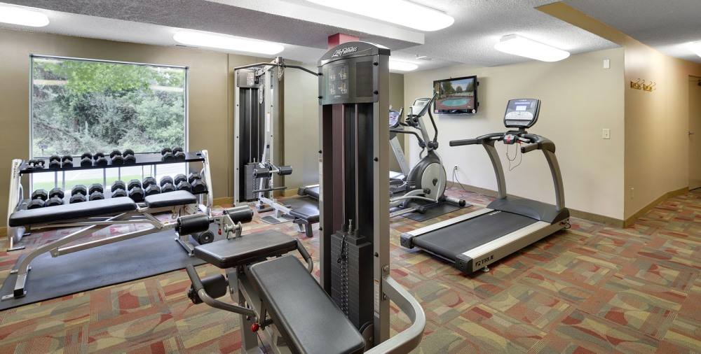 Apartment for rent at Mallard Creek, 8350 Golden Valley Rd, Minneapolis, MN 55427
