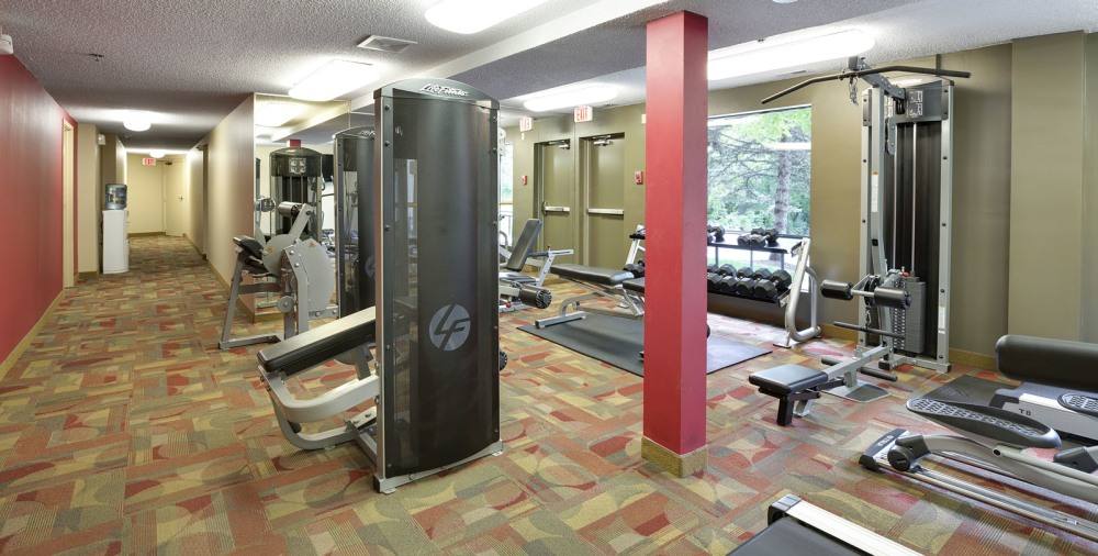 Apartment for rent at Mallard Creek, 8350 Golden Valley Rd, Minneapolis, MN 55427
