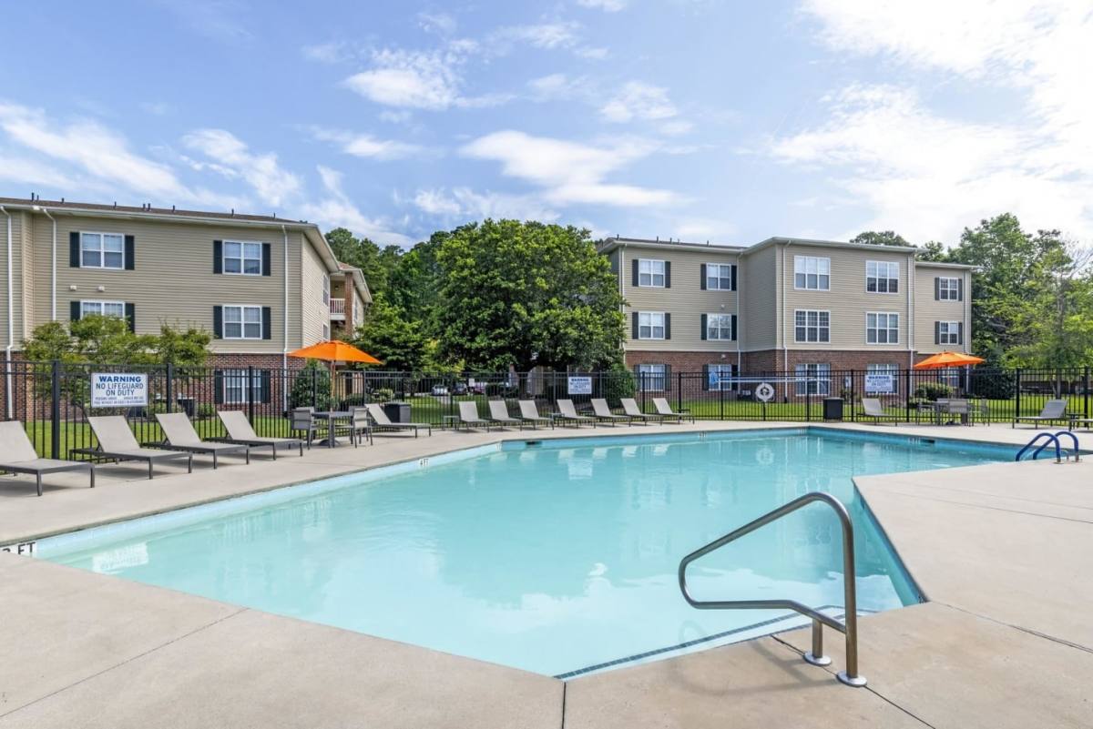Apartment for rent at Woodland Crossing, 2590 Woodland Ave, New Bern, NC 28562