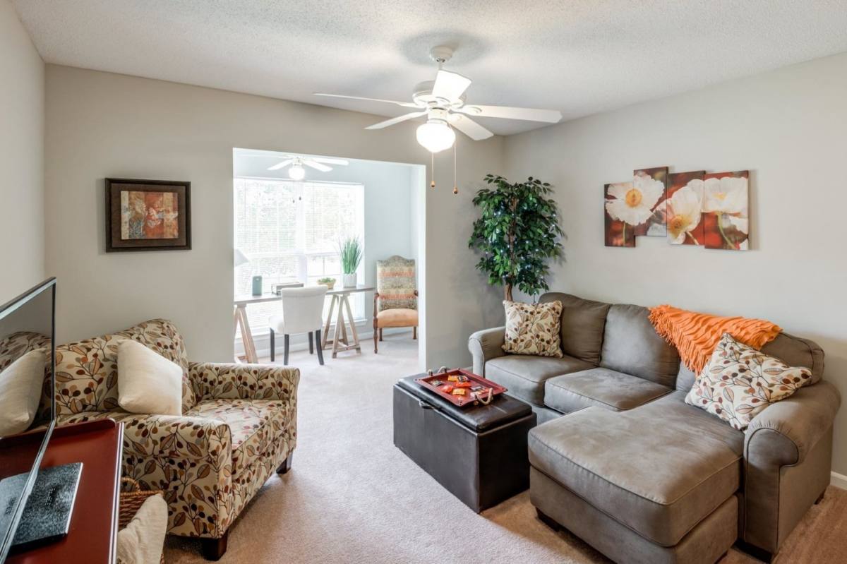 Apartment for rent at Woodland Crossing, 2590 Woodland Ave, New Bern, NC 28562