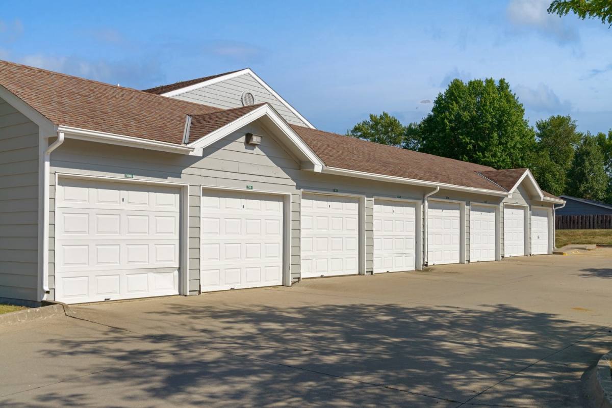 Apartment for rent at High Pointe, 1900 Cedar St, Norwalk, IA 50211