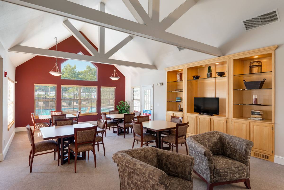Apartment for rent at High Pointe, 1900 Cedar St, Norwalk, IA 50211