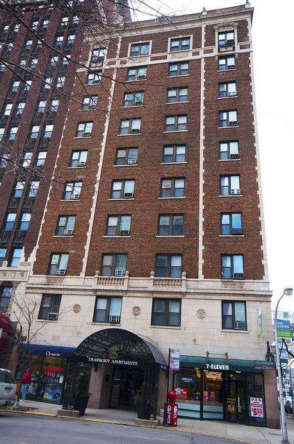 Apartment for rent at 1036 N Dearborn St, Chicago, IL 60610