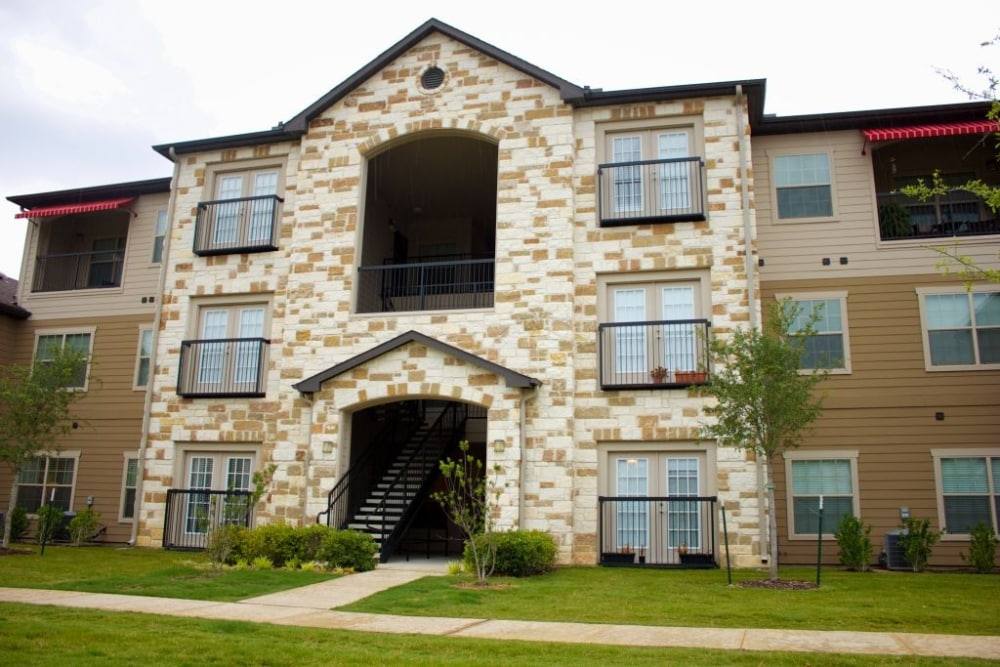 Apartment for rent at Lookout Hollow, 16505 Lookout Rd, Schertz, TX 78154
