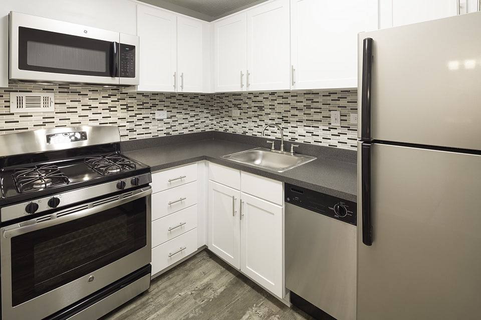 Apartment for rent at Alister Arlington Ridge, 2400 S Glebe Rd, Arlington, VA 22206