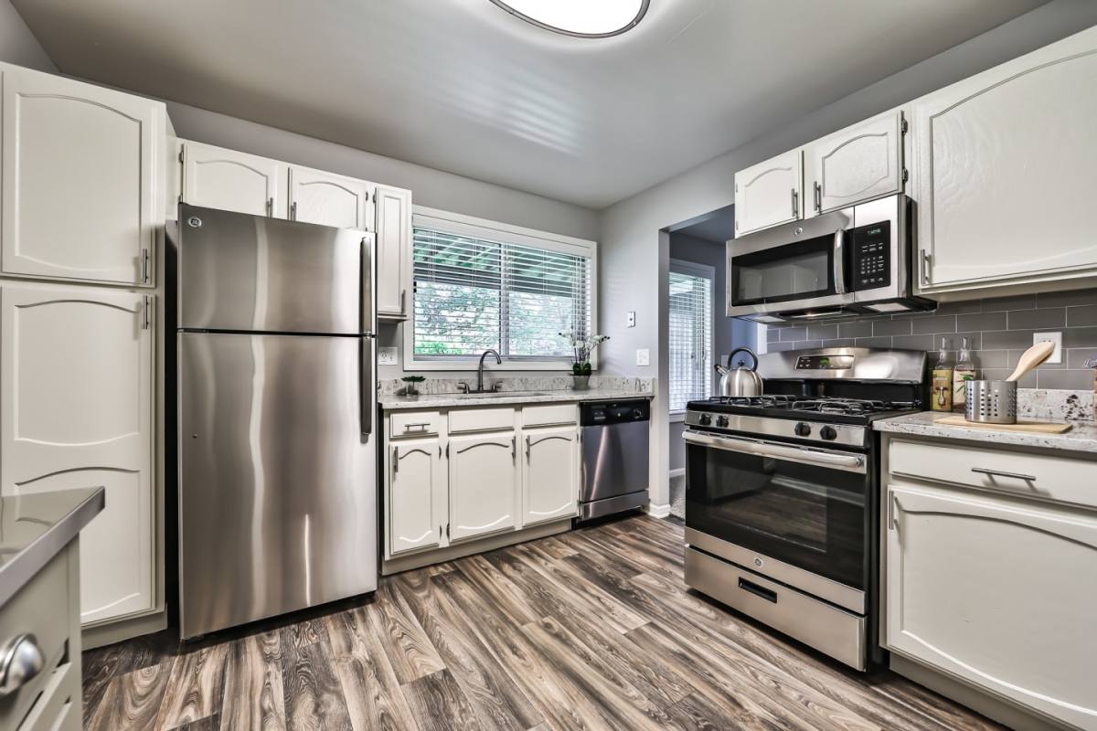 Apartment for rent at Ashford at Geneva, 390 Brittany Court, Geneva, IL 60134