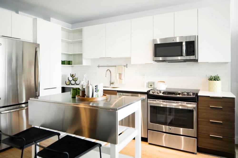 Apartment for rent at Dalian on the Park, 500 N 21st St, Philadelphia, PA 19130