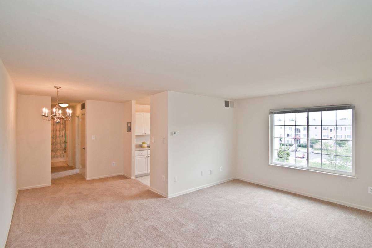 Apartment for rent at Dulles Glen, 1265 Elden St, Herndon, VA 20170