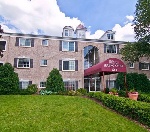 Apartment for rent at Dulles Glen, 1265 Elden St, Herndon, VA 20170