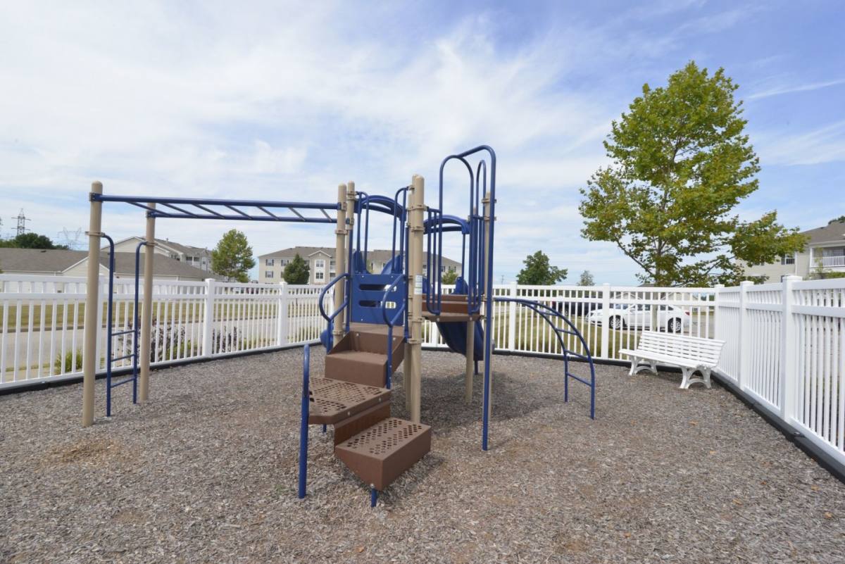 Apartment for rent at Stratford Crossings, 600 Grant Allen Way, Wadsworth, OH 44281