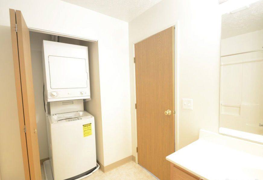 Apartment for rent at Stratford Crossings, 600 Grant Allen Way, Wadsworth, OH 44281