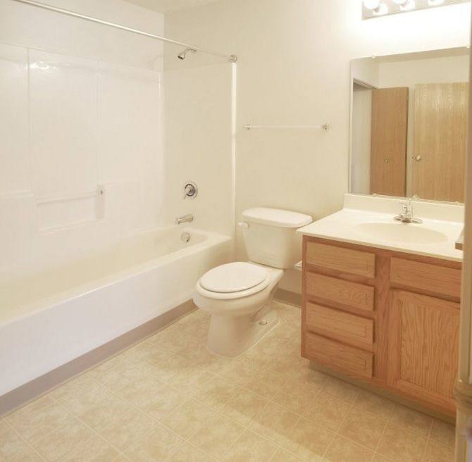 Apartment for rent at Stratford Crossings, 600 Grant Allen Way, Wadsworth, OH 44281