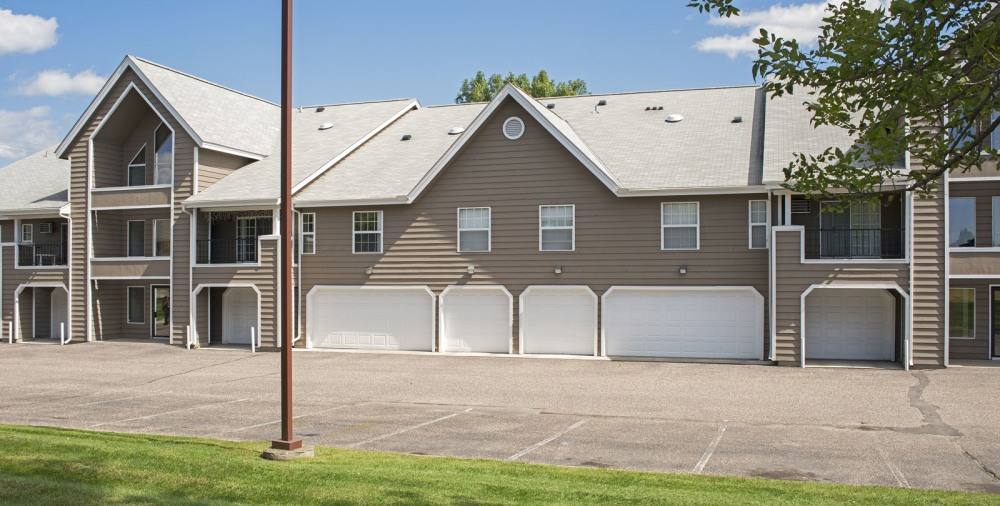 Apartment for rent at Evans Meadows, 341 Evans Ave NW, Elk River, MN 55330