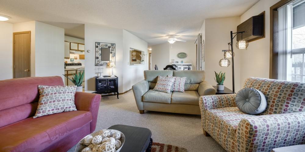 Apartment for rent at Evans Meadows, 341 Evans Ave NW, Elk River, MN 55330