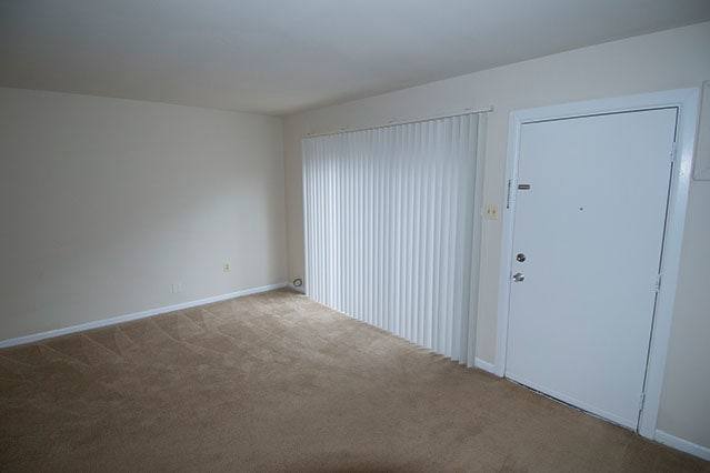Townhouse for rent at Carriage Park, 300 Chatham Park Dr, Pittsburgh, PA 15220