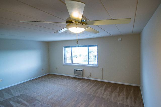 Townhouse for rent at Carriage Park, 300 Chatham Park Dr, Pittsburgh, PA 15220