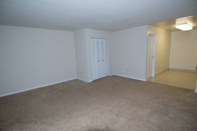 Townhouse for rent at Carriage Park, 300 Chatham Park Dr, Pittsburgh, PA 15220