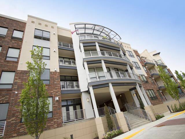 Apartment for rent at The Residences at Park Place, 5280 W 115th Place, Leawood, KS 66211