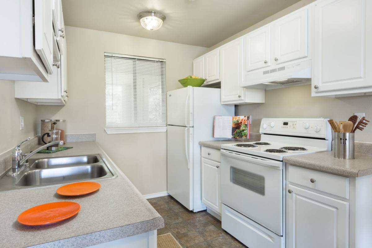 Apartment for rent at Olde Redmond Place, 7001 Old Redmond Rd, Redmond, WA 98052