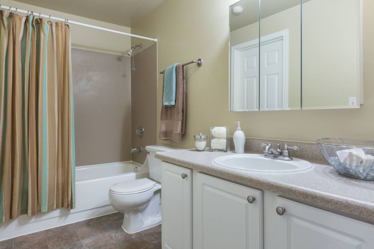 Apartment for rent at Olde Redmond Place, 7001 Old Redmond Rd, Redmond, WA 98052