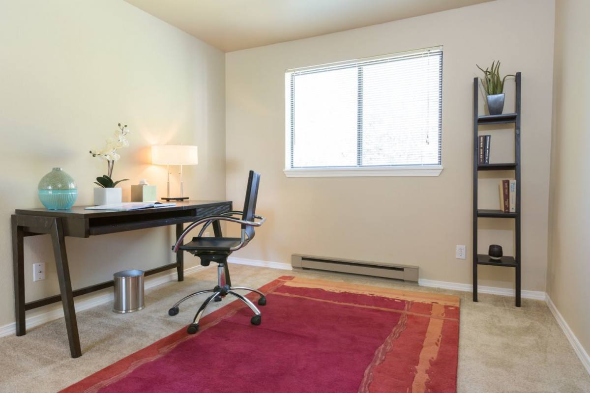 Apartment for rent at Olde Redmond Place, 7001 Old Redmond Rd, Redmond, WA 98052