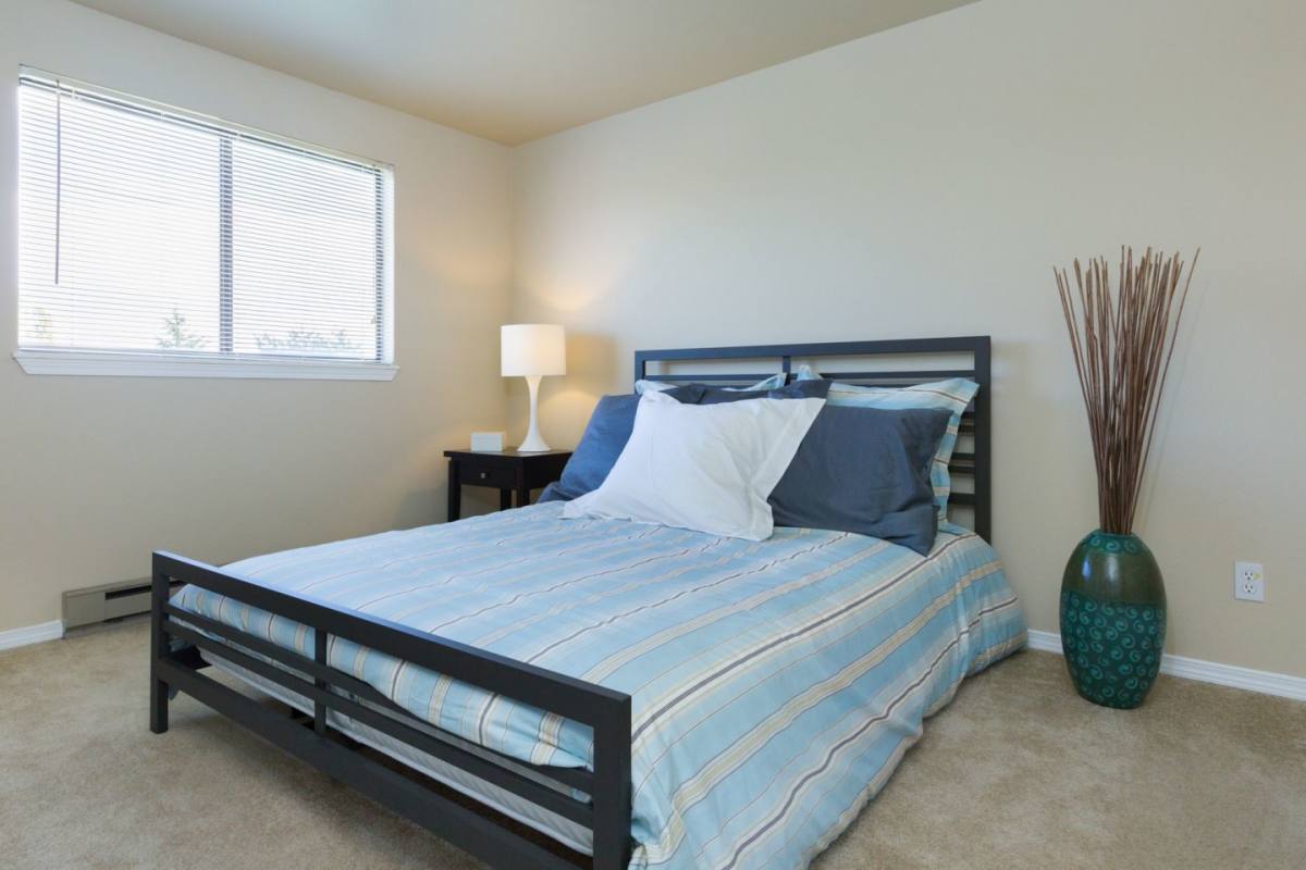 Apartment for rent at Olde Redmond Place, 7001 Old Redmond Rd, Redmond, WA 98052