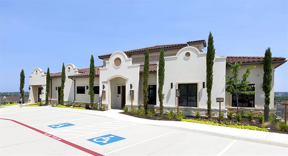 Apartment for rent at Tacara Steiner Ranch, 4306 N Quinlan Park Rd, Austin, TX 78732